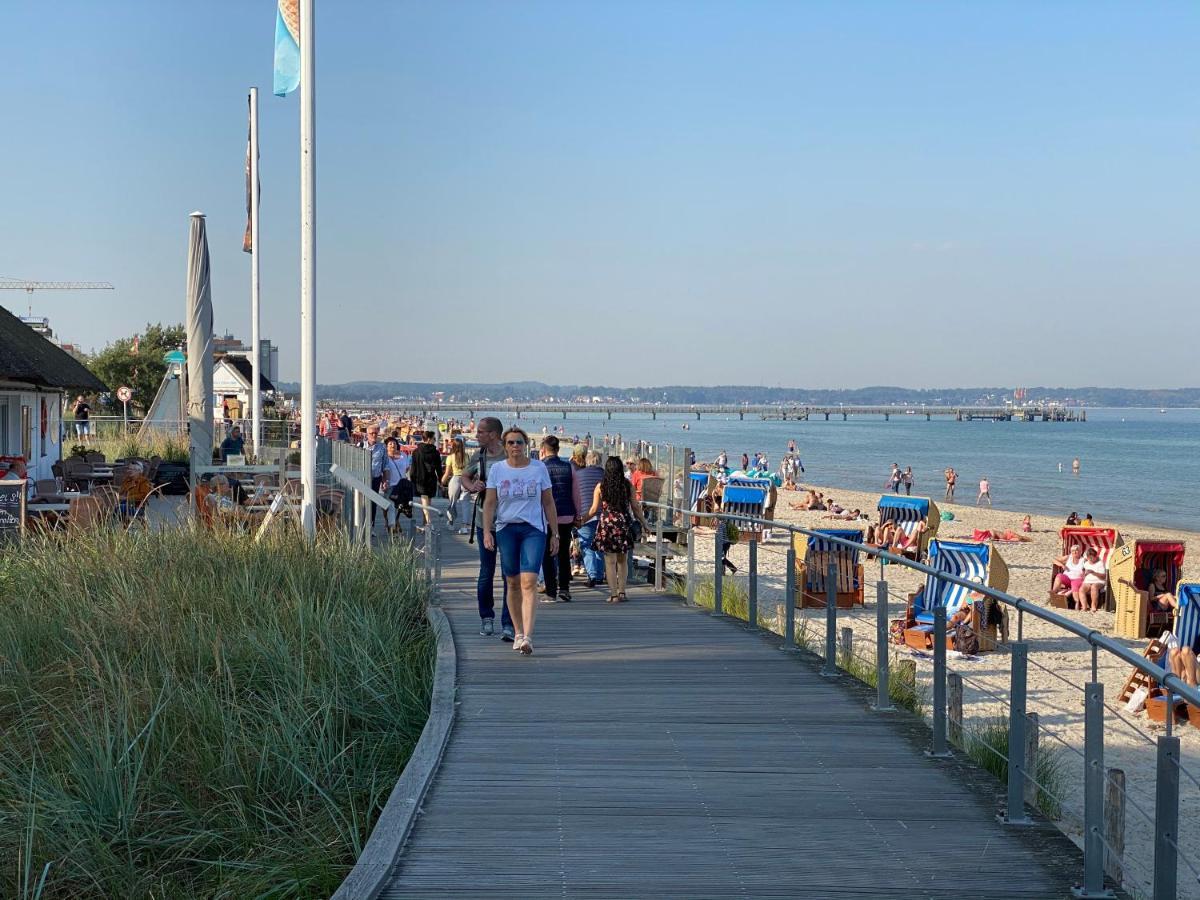 Studio Mit Panorama-Meerblick Und Direkter Strandlage In 沙博伊茨 外观 照片